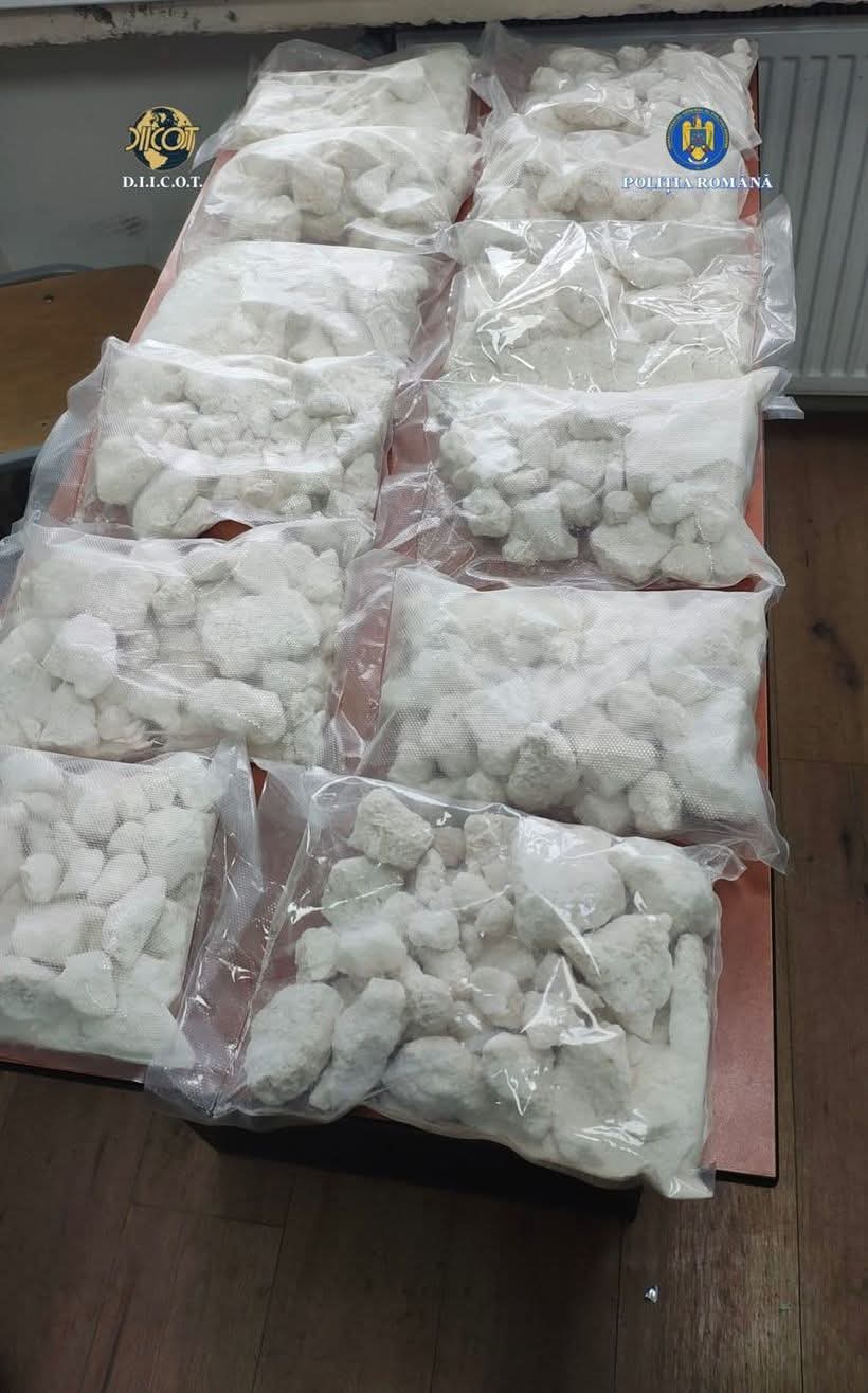 Un olandez reţinut la Bucureşti pentru trafic de ”drog zombie”