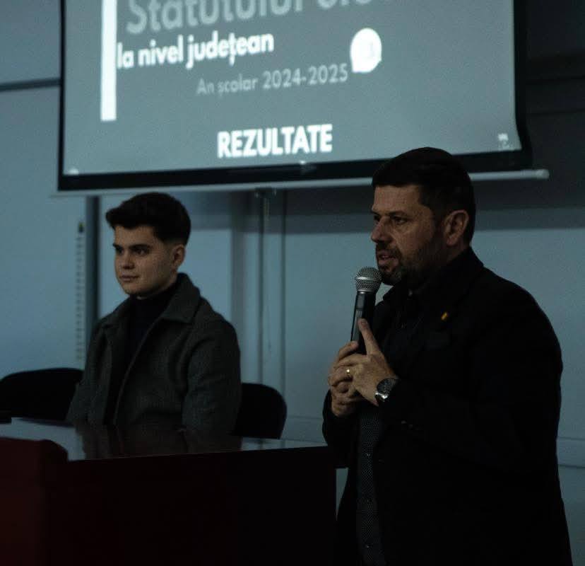 Prefectul Dâmboviței susține dialogul elevilor cu autoritățile pentru un mediu școlar sigur