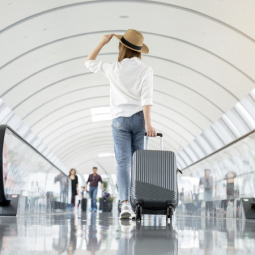 România a înregistrat scădere a numărului de turiști în 2025, contrar trendului UE