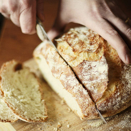 Pâinea s-a scumpit cu 8% în ultimul an, iar brutarii resimt costuri tot mai mari