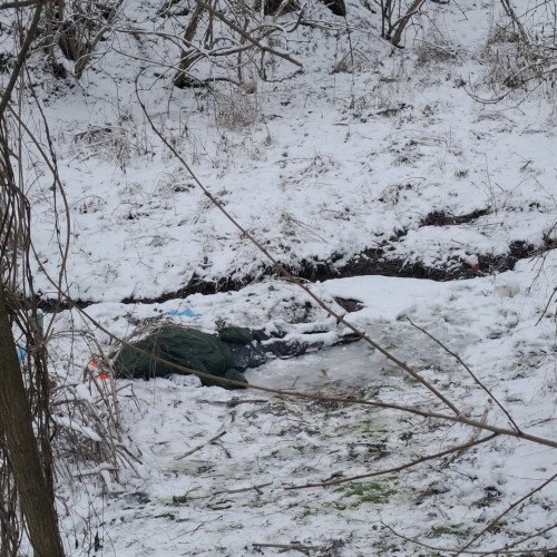 Bărbat găsit mort într-o râpă din apropierea școlii Bahnari, Vaslui