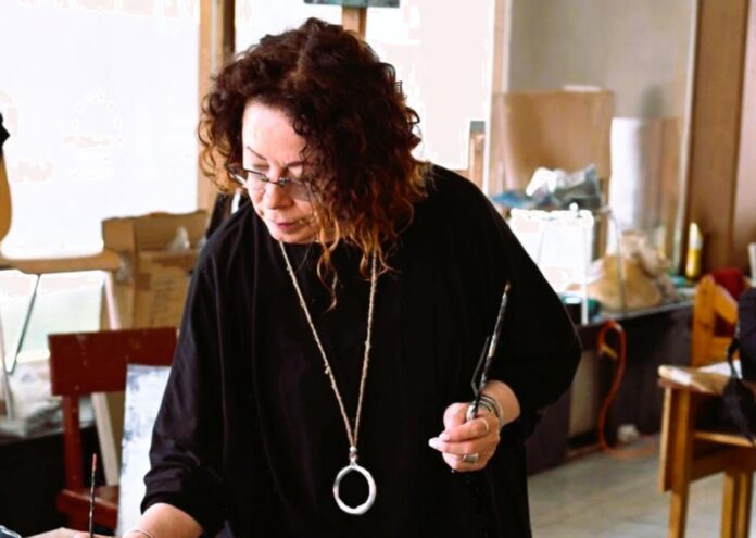 Galeria Madrigal redeschisă cu expoziția „Toate liniile converg către mine”