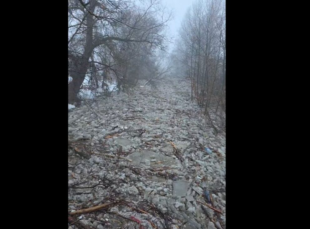 Blocaje pe râul Ilișua din cauza sloiurilor de gheață