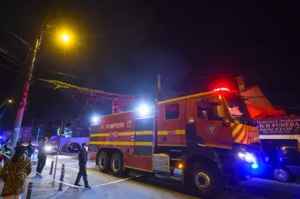 Incendiu devastator în Șiria, un bărbat a decedat carbonizat