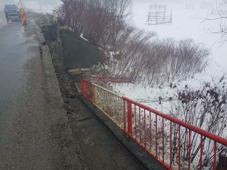 Se prelungește închiderea circulației pe podul din Vișeu de Jos