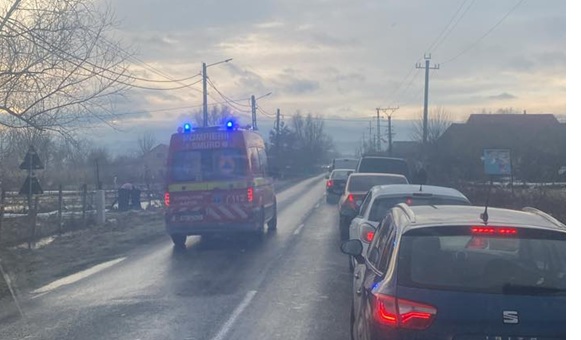 Accident rutier grav la Săcălășeni, traficul a fost blocat
