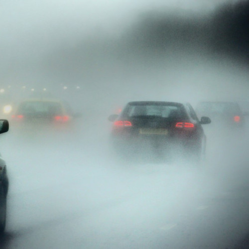 Cod galben de ceață în județul Neamț: Conduceți cu prudență!