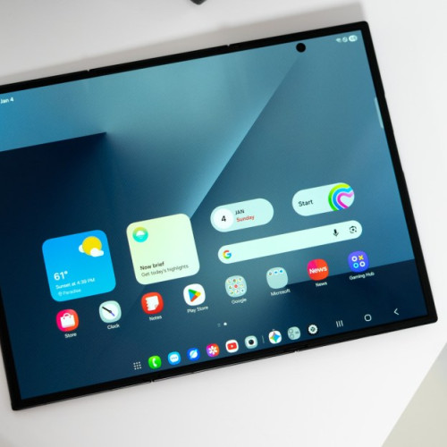 Samsung Galaxy Z Trifold se va vinde la aproape 3000 de dolari