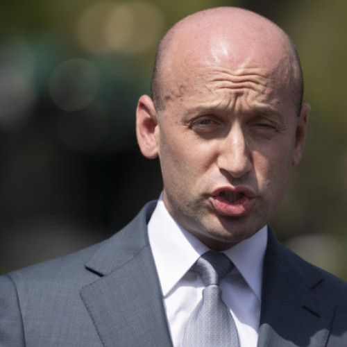 Presiunea asupra lui Stephen Miller crește după incidentul din Minneapolis
