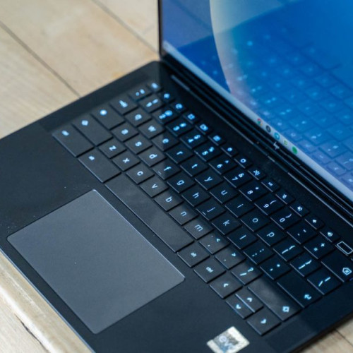 Interfața completă pentru desktop Android a fost divulgată: nouă bară de stare, extensii Chrome și altele