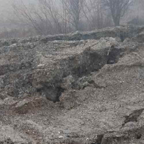 Viituri și alunecări de teren afectează drumurile din Buzău