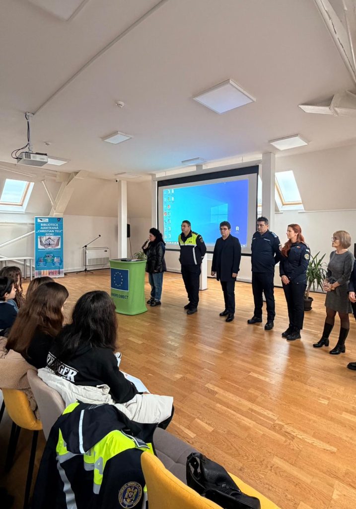 Polițiștii din Târgu Jiu marchează Ziua Internațională a Nonviolenței în Școli