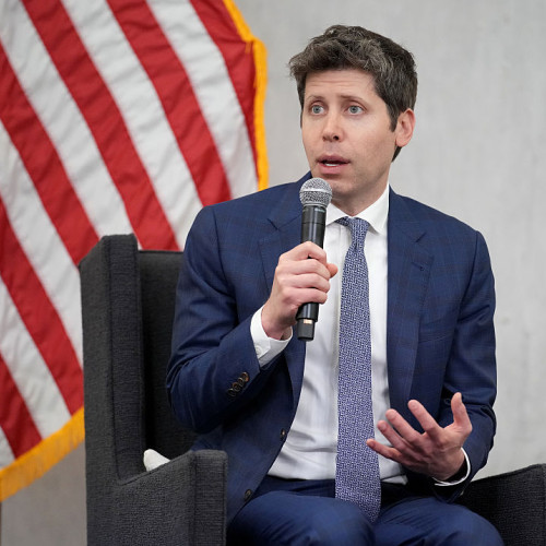 Directorii Anthropic, Apple și OpenAI condamnă violența ICE