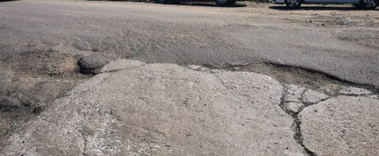 Drumul de pe strada Soporului devine tot mai periculos pentru șoferi