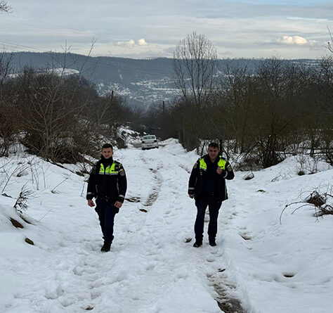 Doi polițiști din Hunedoara salvează un bărbat aflat în pericol de suicid