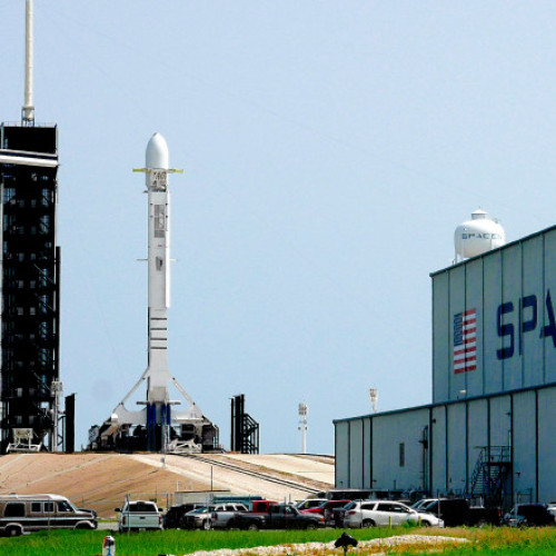 SpaceX explorează fuziuni cu Tesla sau xAI, conform surselor