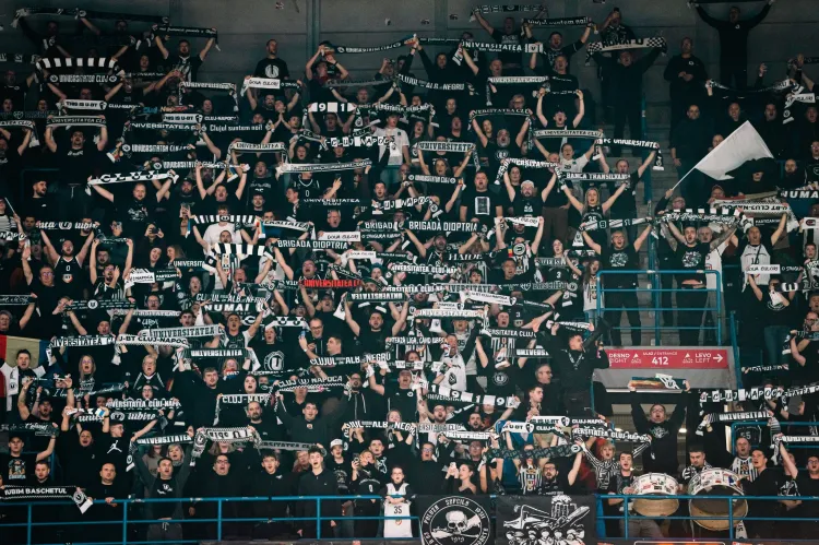 Suporterii U-BT Cluj, impresionați de atmosfera de la Belgrad Arena
