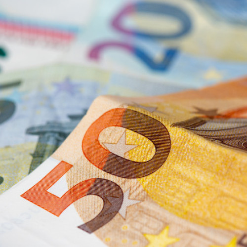 Bulgaria adoptă euro ca unică monedă de plată legală