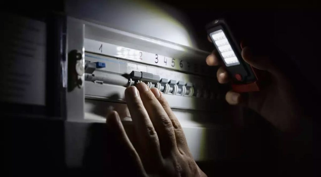 Intreruperi programate de energie electrică în județul Argeș