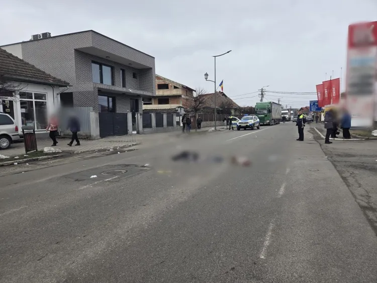 Accident rutier în Câmpia Turzii: doi pietoni răniți grav