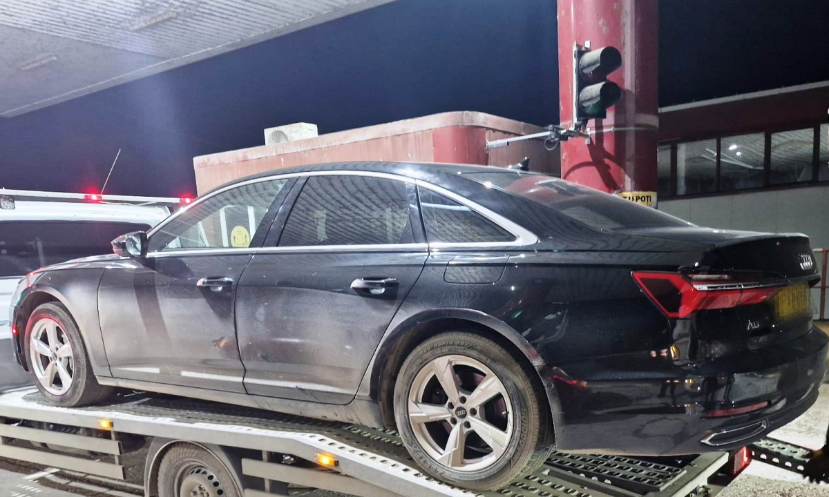 Bărbat din Botoșani, încurcat cu o mașină furată de aproape 7.000 de euro