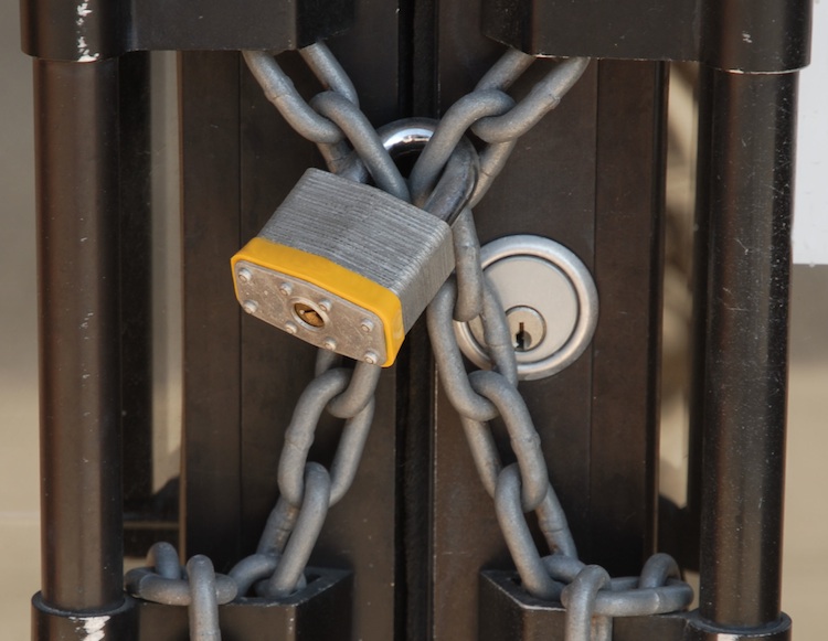 Primarii iau în calcul greva generală în administrația publică locală