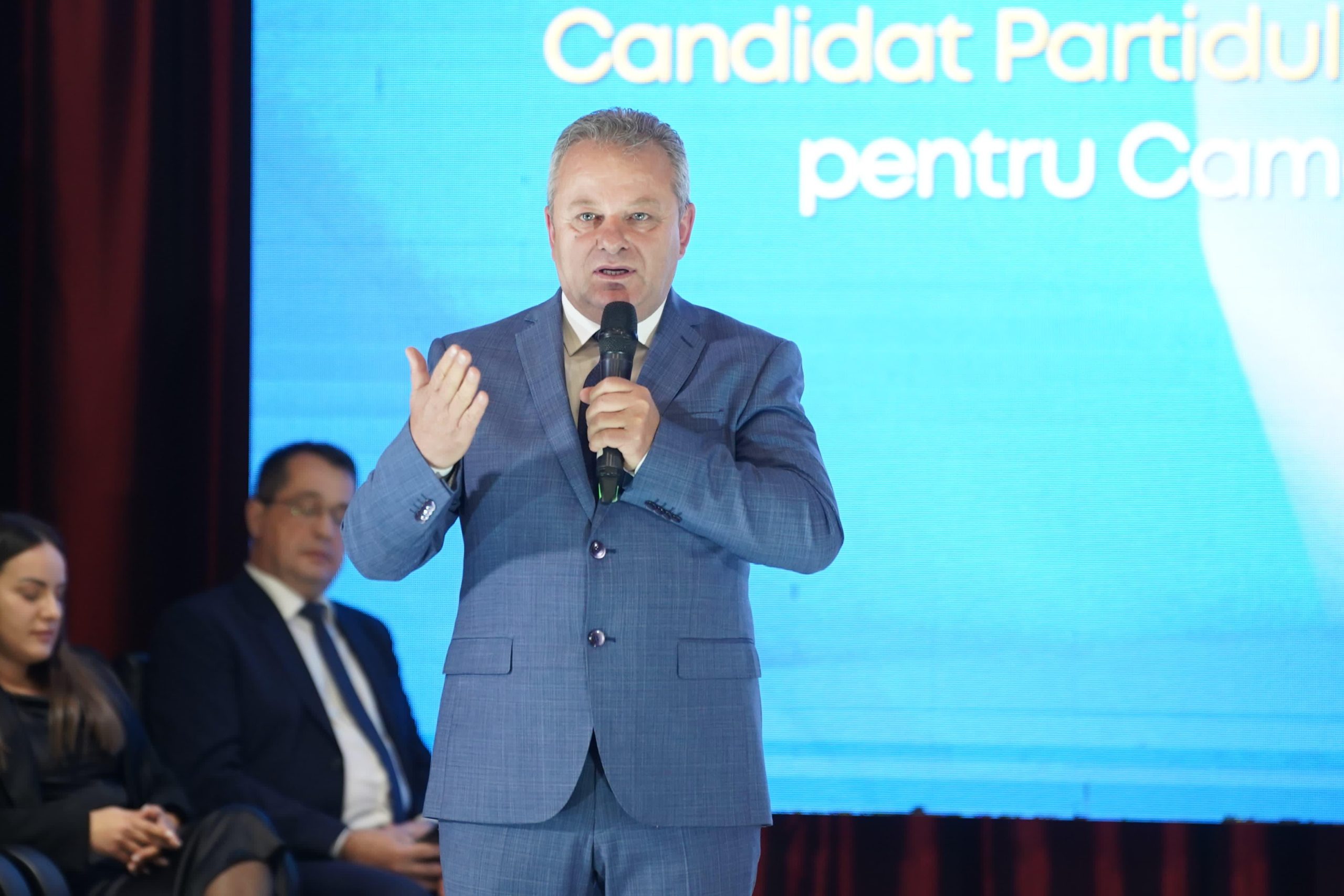 Propunerea de demitere a liderilor PNL județeni a fost respinsă la vot