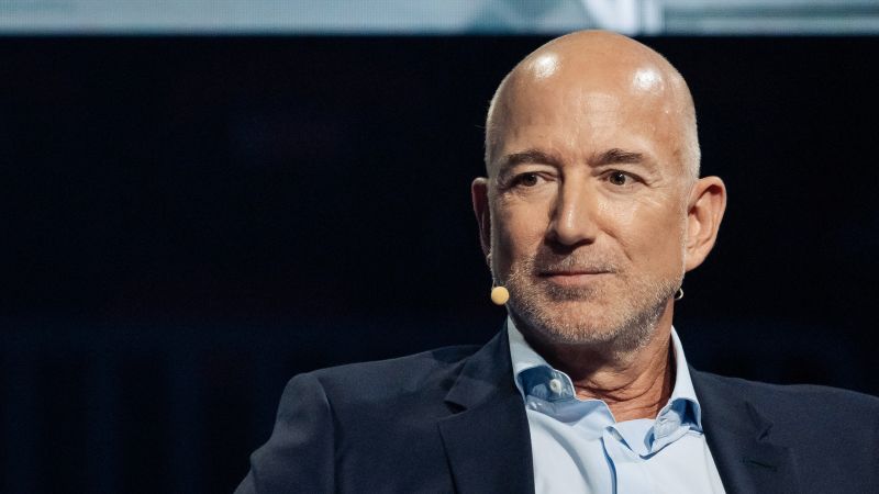 Jeff Bezos remains committed to Washington Post amid brutal layoffs, top editor says - CNN