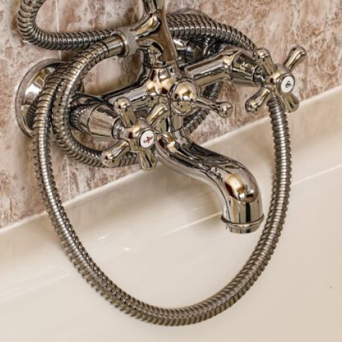 Bucureștenii plătesc apă caldă și căldură în funcție de livrarea reală