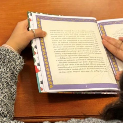 Elevii din Mureș sărbătoresc Ziua Internațională a Cititului cu Voce Tare