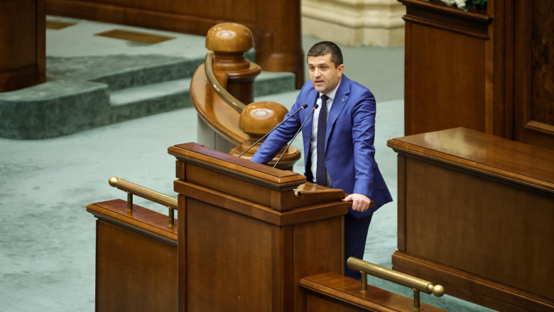 Reacția lui Radu Miruță, după moțiunea simplă depusă împotriva sa la Senat: „un subiect inventat”