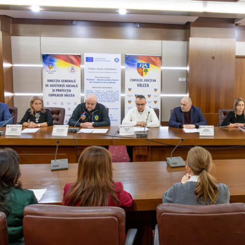 Vâlcea lansează proiectul european pentru tinerii din sistemul de protecție