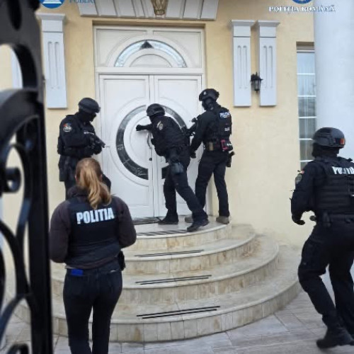 Percheziții în Sibiu, într-un caz de omor șocant implicând o asistentă