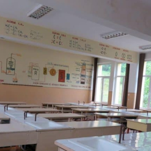 Admiterea în liceu 2024: completarea fișelor de înscriere și perioada pentru probele de aptitudini. Calendarul oficial de admitere