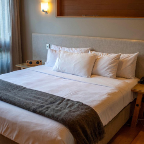 Doi turiști din China șocați după ce au fost filmați pe ascuns în hotel