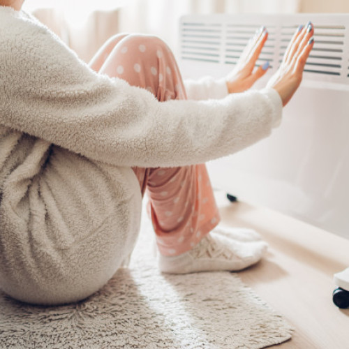 Senzația de mâini și picioare reci: cauze și semnale de alarmă