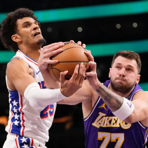 Luka Doncic va face un RMN după ce a fost accidentat în meciul Lakers contra 76ers