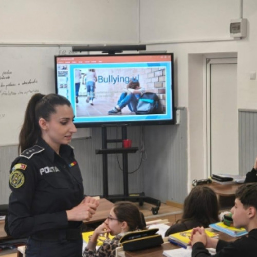 Poliția Neamț intensifică măsurile de siguranță în școlile din județ