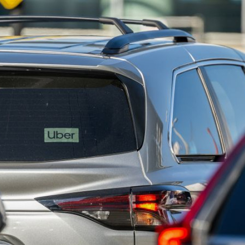 Uber trebuie să plătească 8,5 milioane de dolari într-un caz de agresiune sexuală
