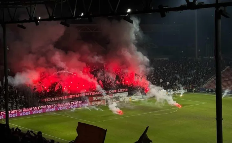 Incidente violente la meciul CFR Cluj - Universitatea Cluj, câștigat de gazde