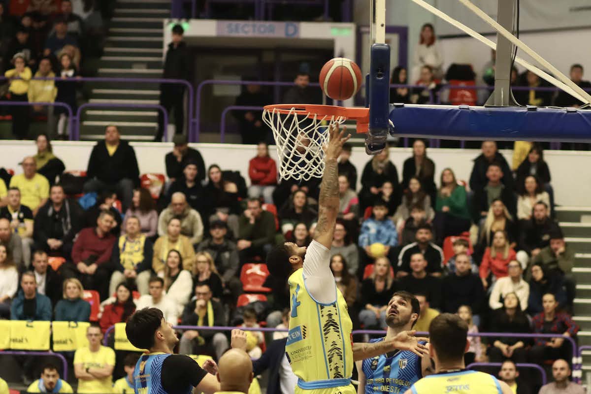 CSU Sibiu învinge CSM Petrolul Ploiești în Liga Națională de Baschet