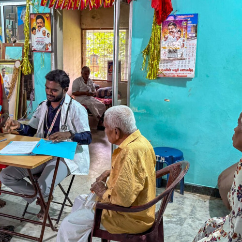 De ce trăiesc în colonii de lepră, deși sunt vindecați?