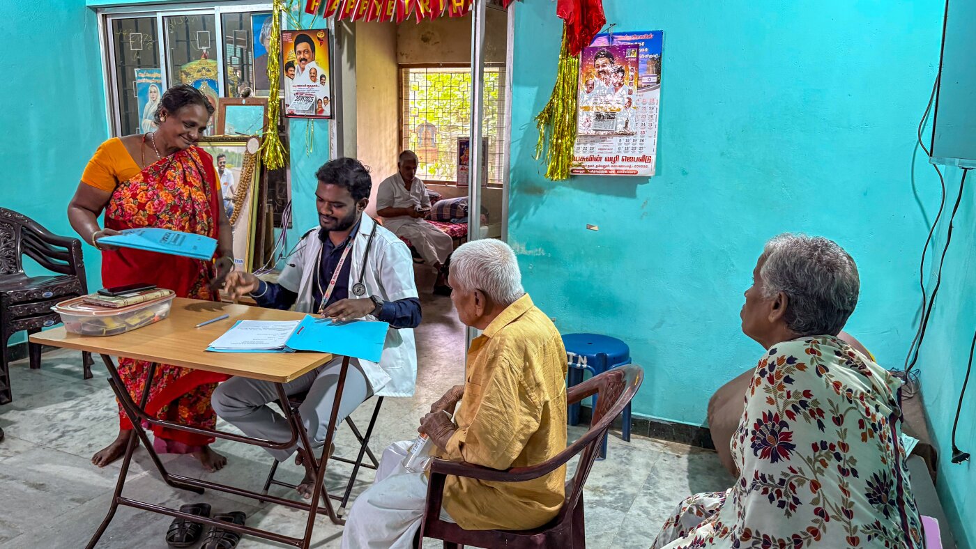 De ce trăiesc în colonii de lepră, deși sunt vindecați?
