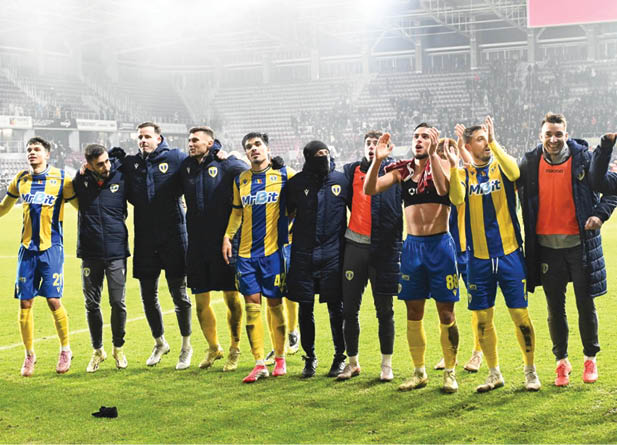 Lupii termină săptămâna cu un rezultat pozitiv în Giulești