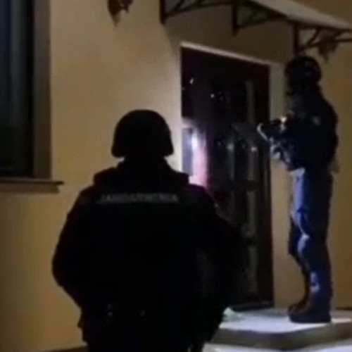 Un tânăr din Botoșani evacuat după amenințări cu violența