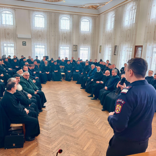 Preoții și pompierii colaborează pentru siguranța copiilor în Botoșani