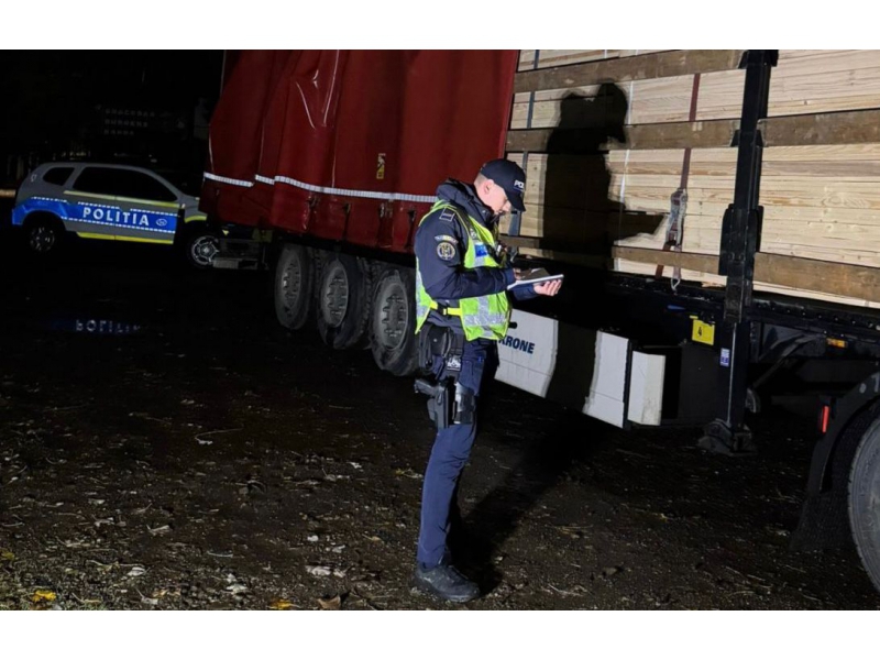 Polițiștii din Bicaz descoperă ilegalități în transportul de material lemnos