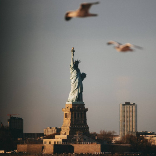 Obligativitatea prezentării profilului social pentru călătorii în SUA