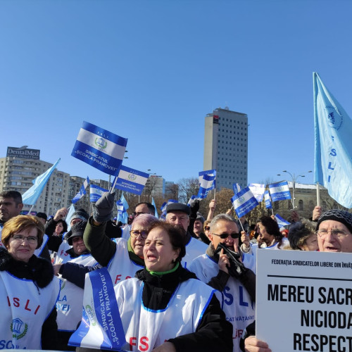 Bolojan: Norma didactică de 18 ore pe săptămână, imposibilă în acest moment