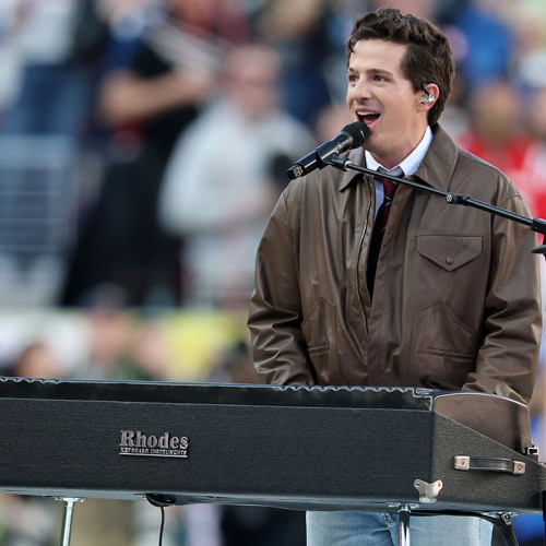 Charlie Puth deschide Super Bowl 2026 cu o impresionantă interpretare a imnului național